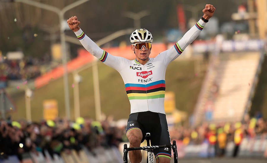 Veldritkrant.be Nieuws Van der Poel wint GP Adrie van der Poel Veldritkrant.be Nieuws Van der Poel wint GP Adrie van der Poel